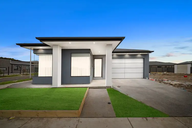 18 Adriana Street, Mickleham VIC 3064