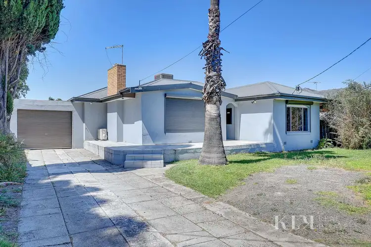 17 Bushfield Crescent, Coolaroo VIC 3048