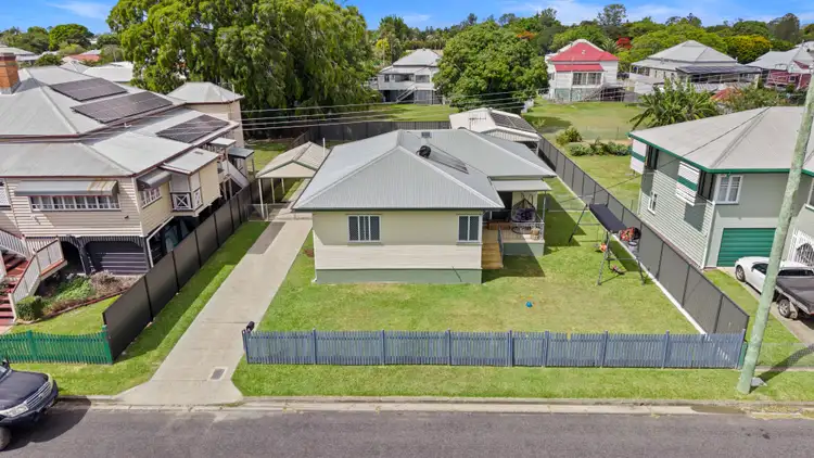 6 Mouquet Lane, Maryborough QLD 4650