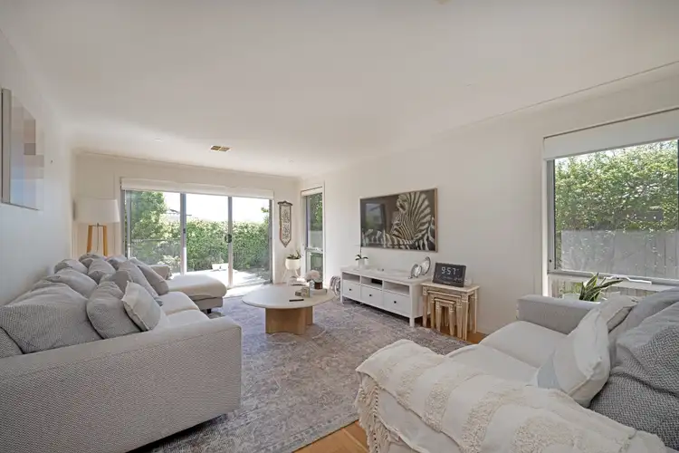 5 Haviland Street, Coombs ACT 2611