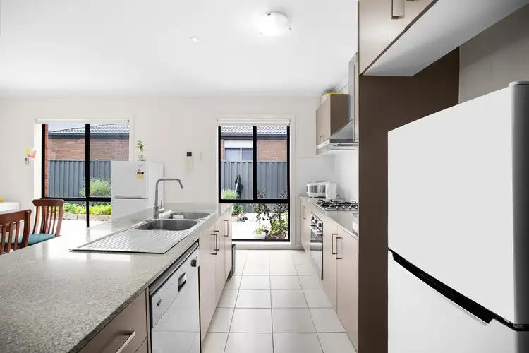 Fifth view of Homely house listing, 21 Clematis Crescent, Manor Lakes VIC 3024