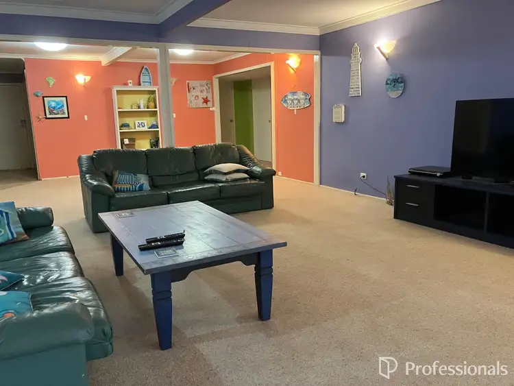 12 Regan Street, Meekatharra WA 6642