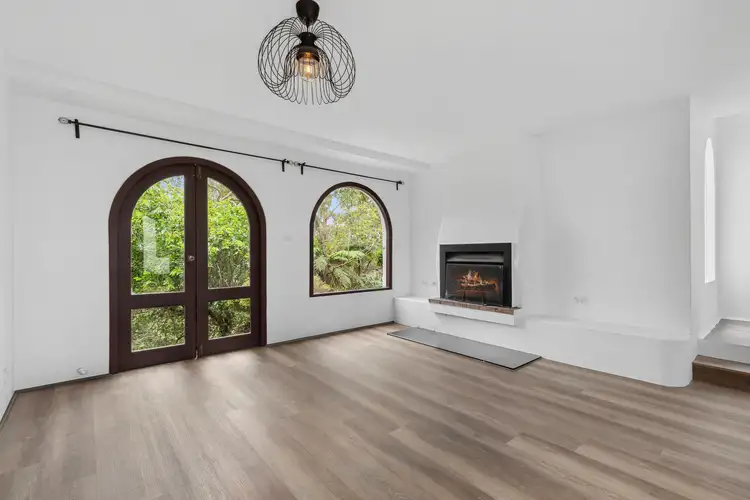 16 Londonderry Drive, Killarney Heights NSW 2087