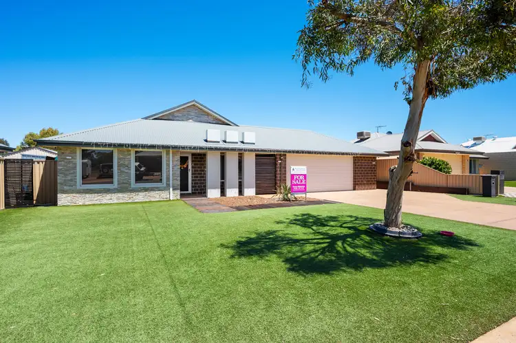 16 Pira Avenue