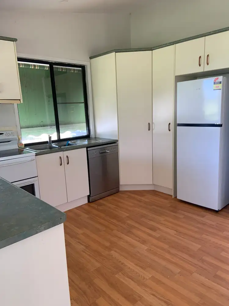 11 Walker Road (Cottage)