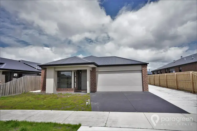 23 Parkside Crescent,