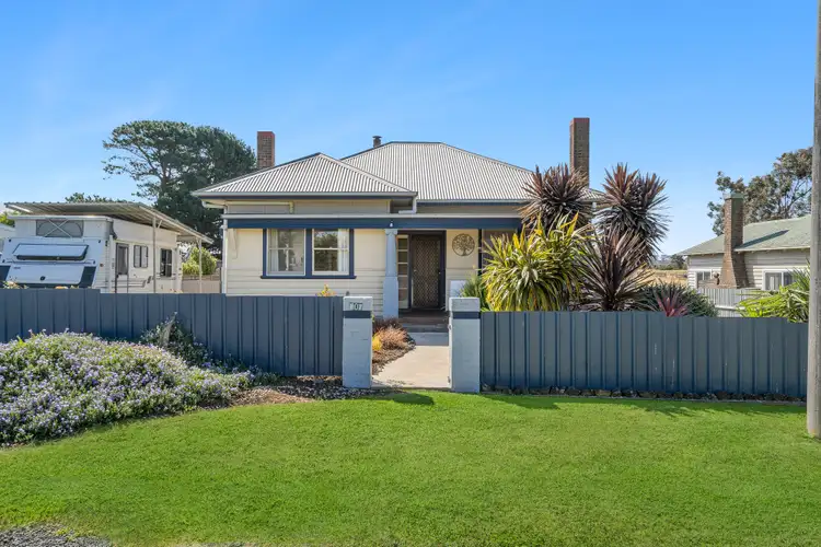 807 Corangamite Lake Road