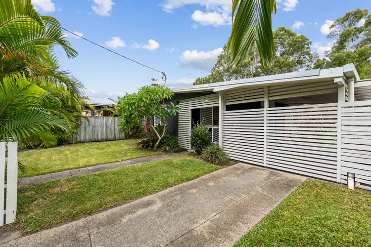 11 Carlyle Drive