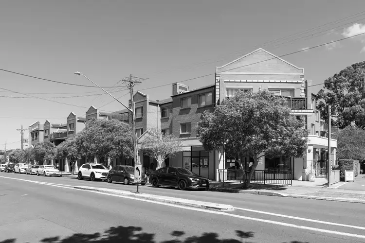 972-990 Old Princes Highway