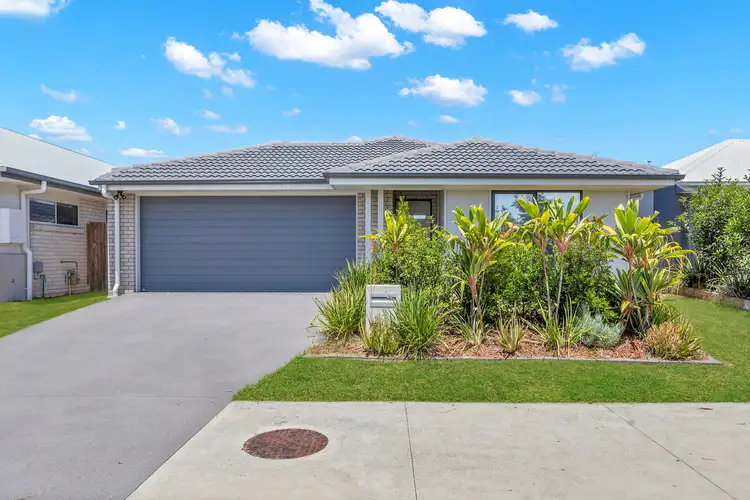 33 Covella Boulevard