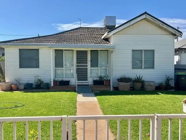 6 Oak Street