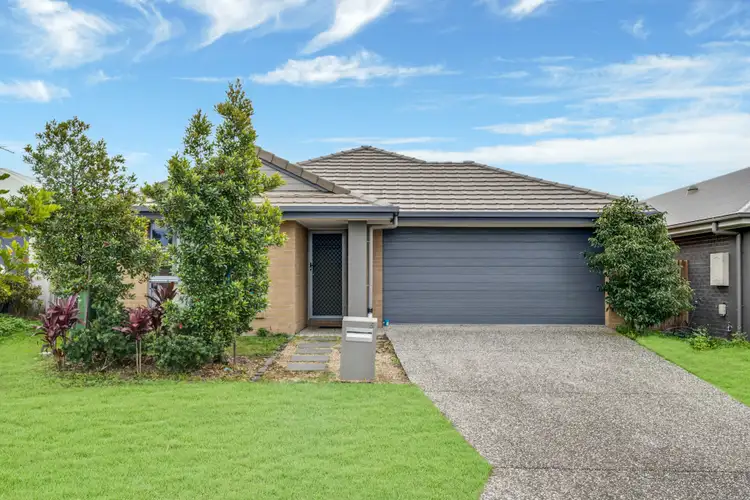 15 Hiddenvale Circuit