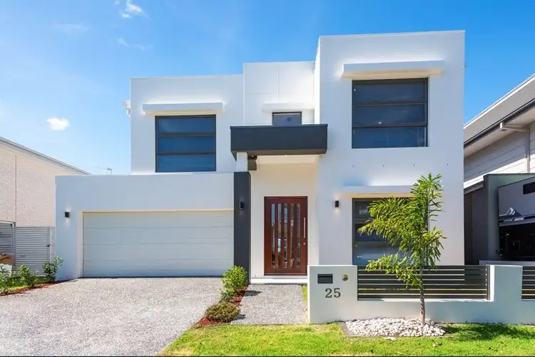 25 North View Street