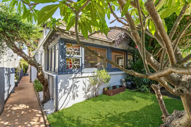 73 Wellington Street