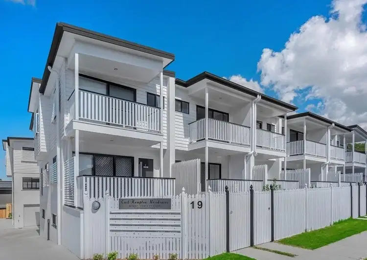 21 Springwood Street