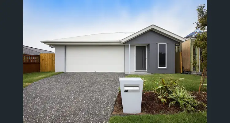 38 Bloomfield Esplanade