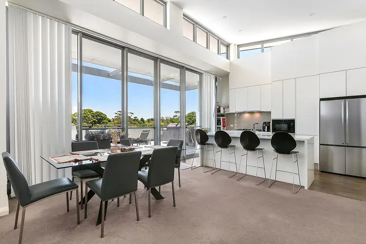 3-7 Lorne Avenue