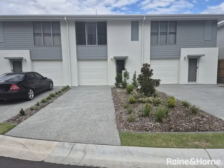 63 Watercress Boulevard