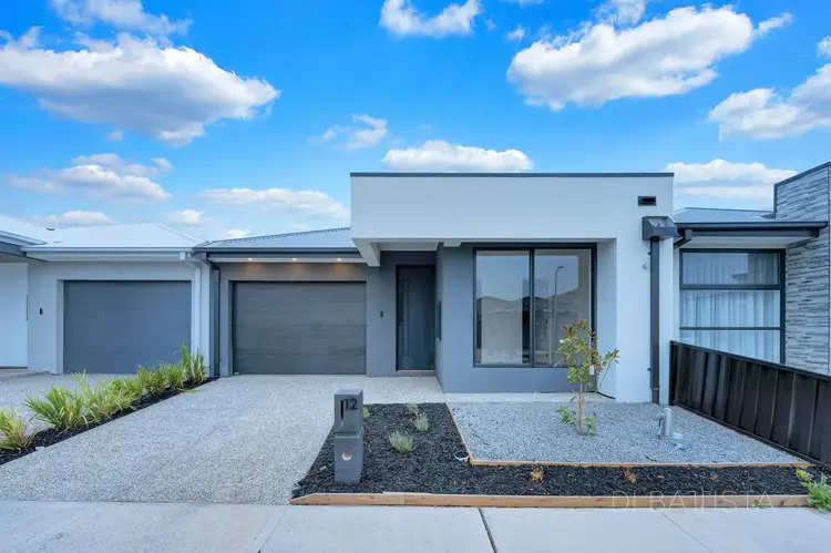 12 Pitchstone Circuit