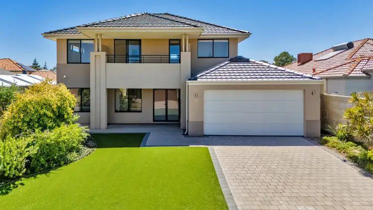 12 Sanddune Way
