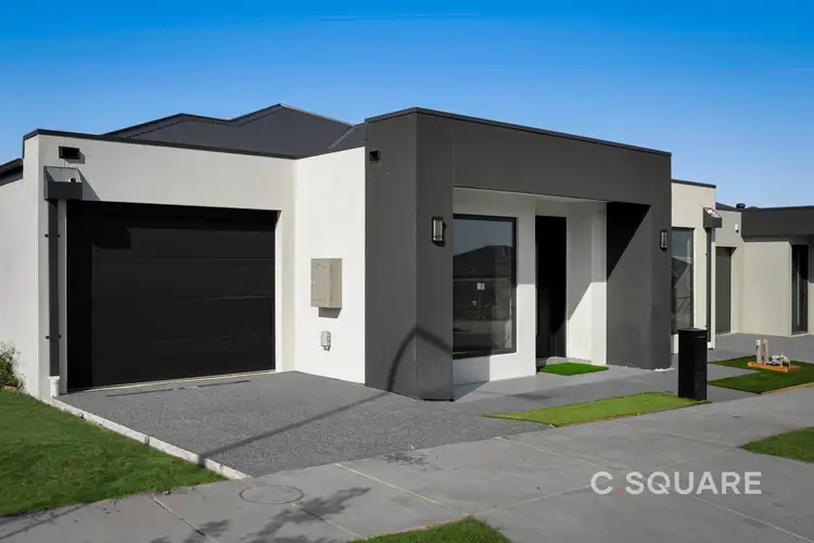 16 Alisterus Road