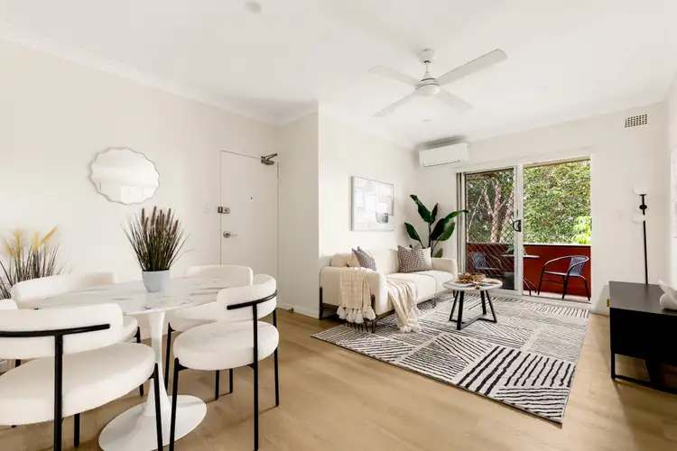 2-8 Henson Street
