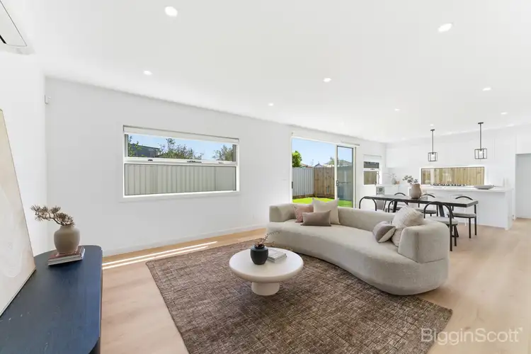 18 Delacey Street