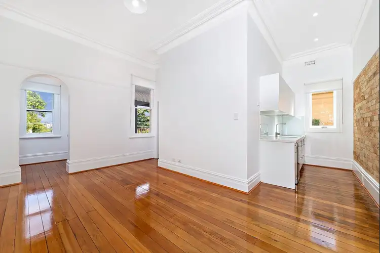 93 Elizabeth Street