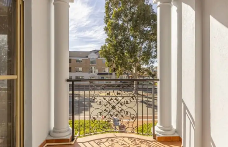 38 Grand Boulevard
