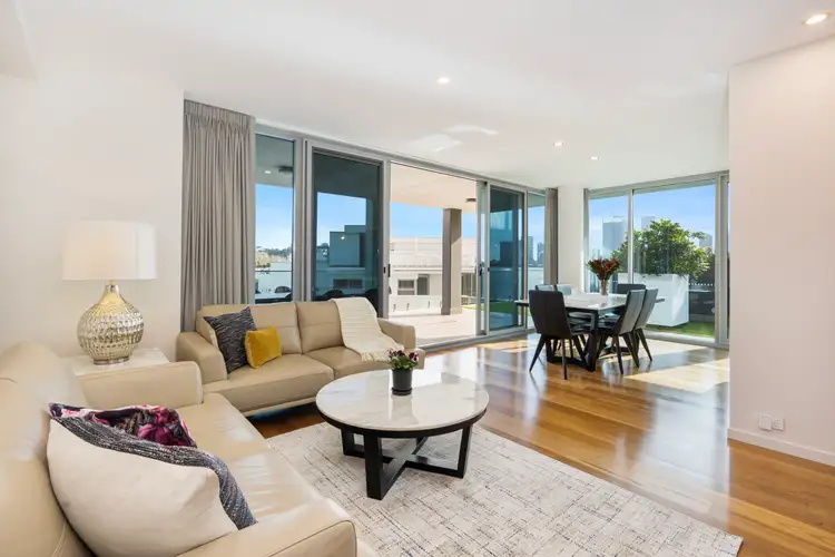 5 Harper Terrace