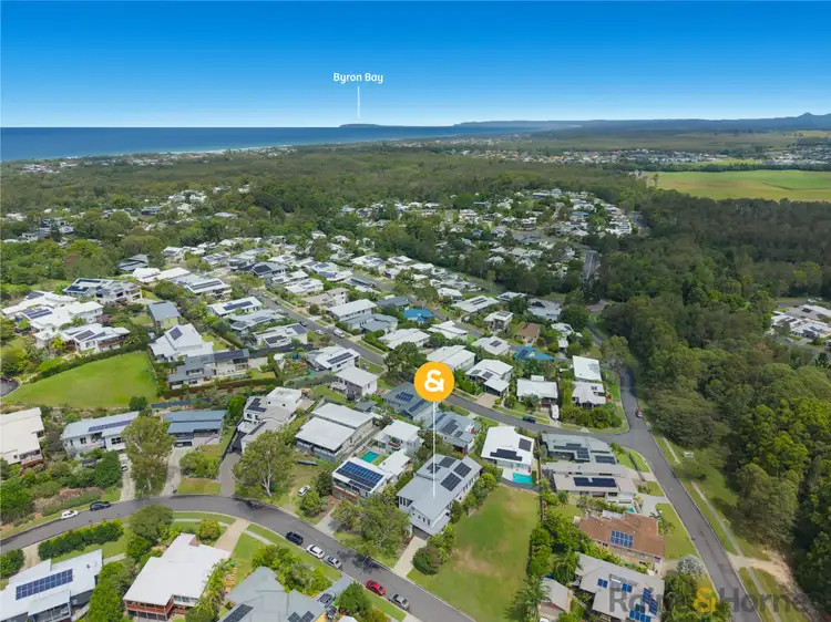32 Lomandra Avenue