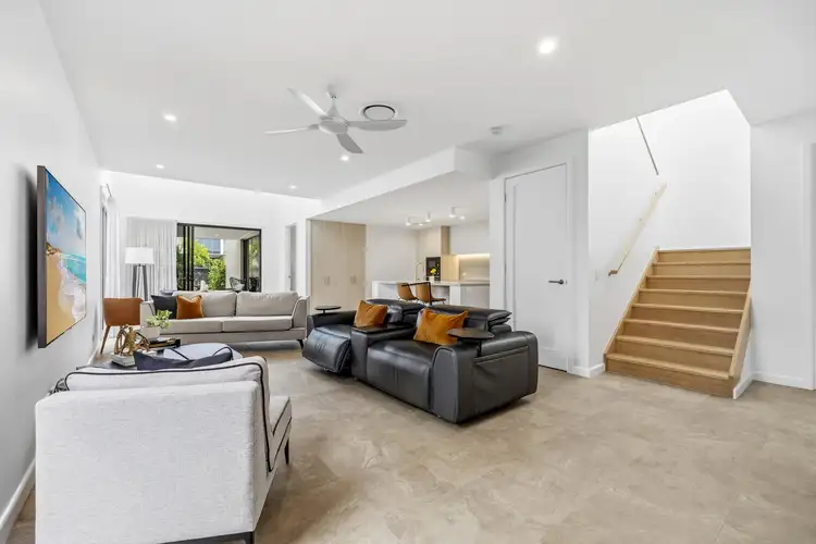 18 Spitfire Banks Drive