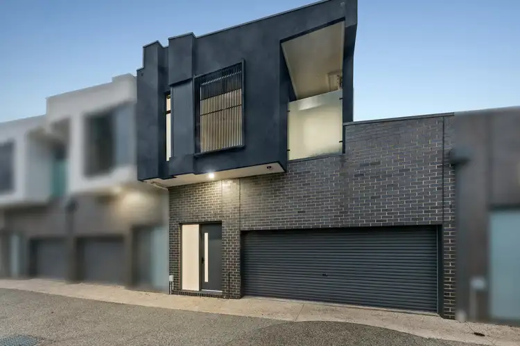 34 Curlew Avenue
