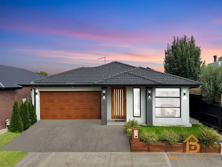 5 Acorn Close
