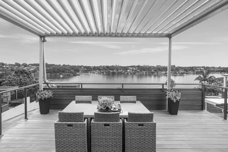 109 Georges River Crescent