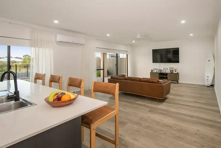 30 Hayling Way