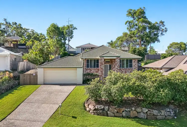 69 Forest Oak Drive