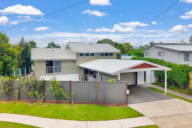 4 Oscar Crescent