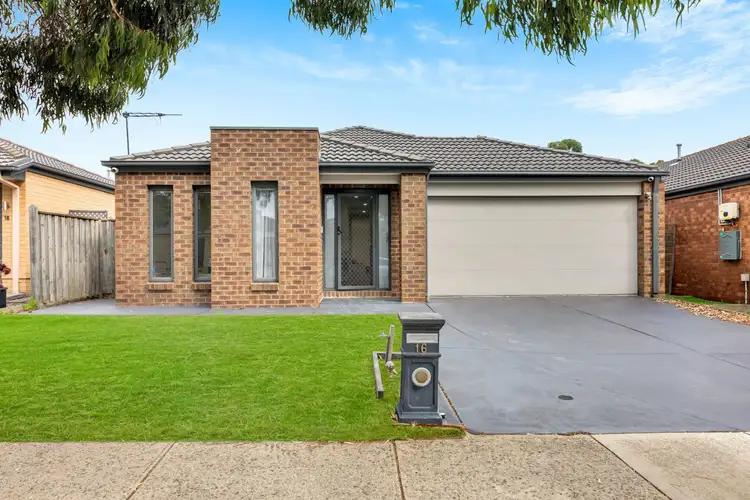 16 Pyrenees Road