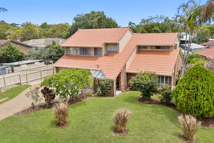 28 Riverton Drive