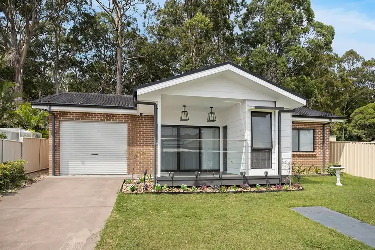 104A Lake Entrance Road