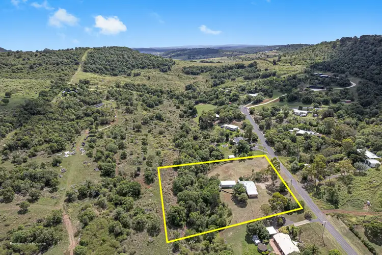 9 Redlands Drive