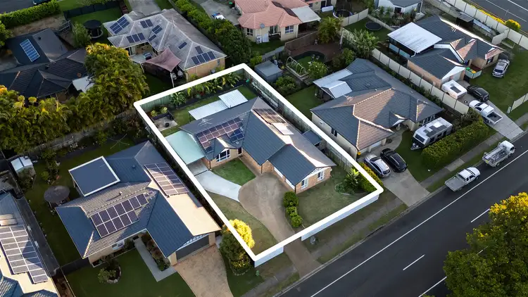 6 Marshman Road