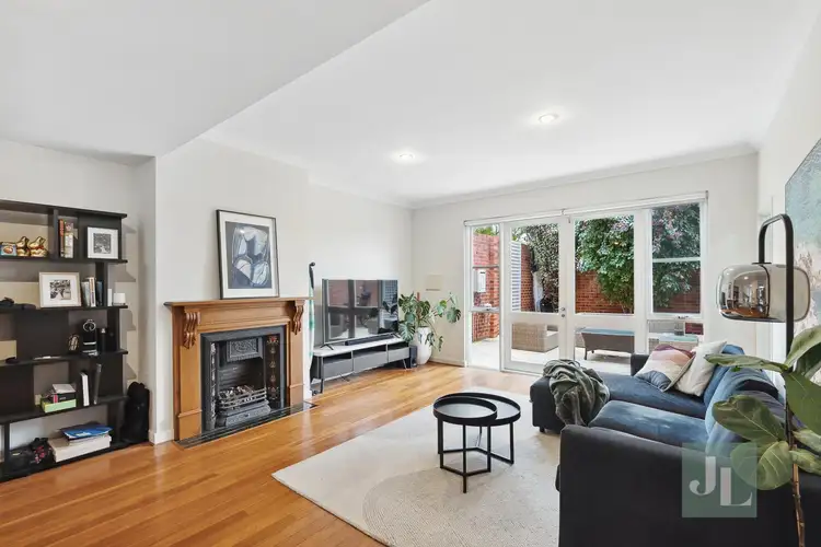 25 Raphael Street