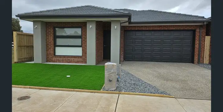 32 Webber Street
