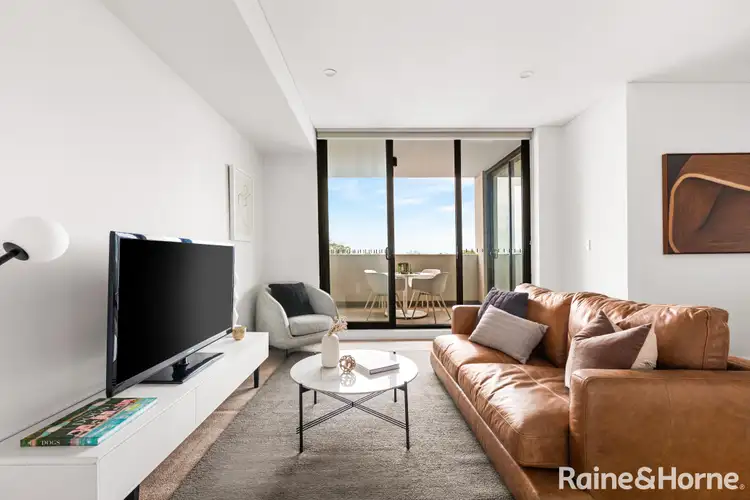 429-449 New Canterbury Road (Entry via Lewisham Street)