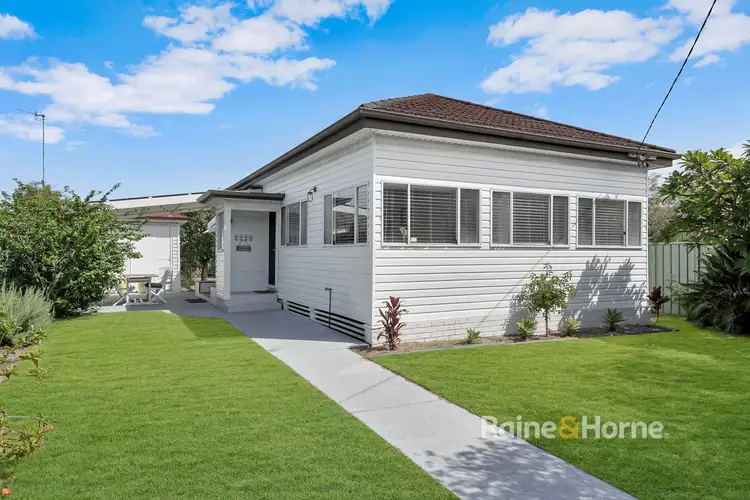 24 Bangalow Street