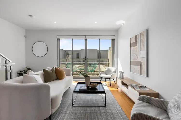8-10 Barkly Street