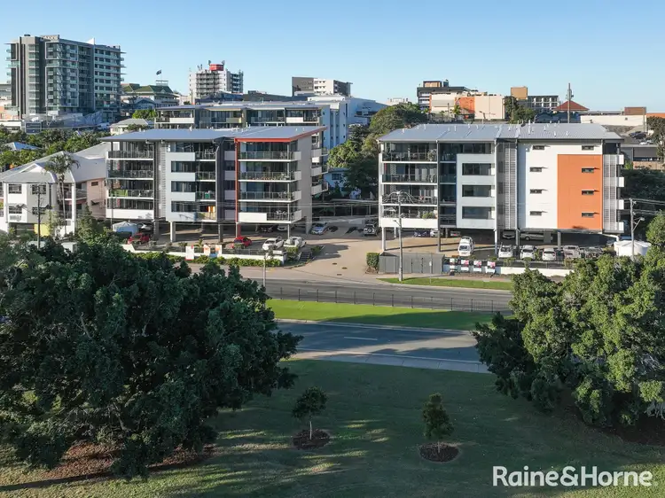 64 Glenlyon Street