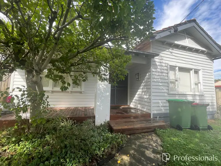 33 Stanley St